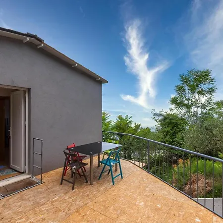 Beautiful In W/ Wifi And 1 Bedrooms *